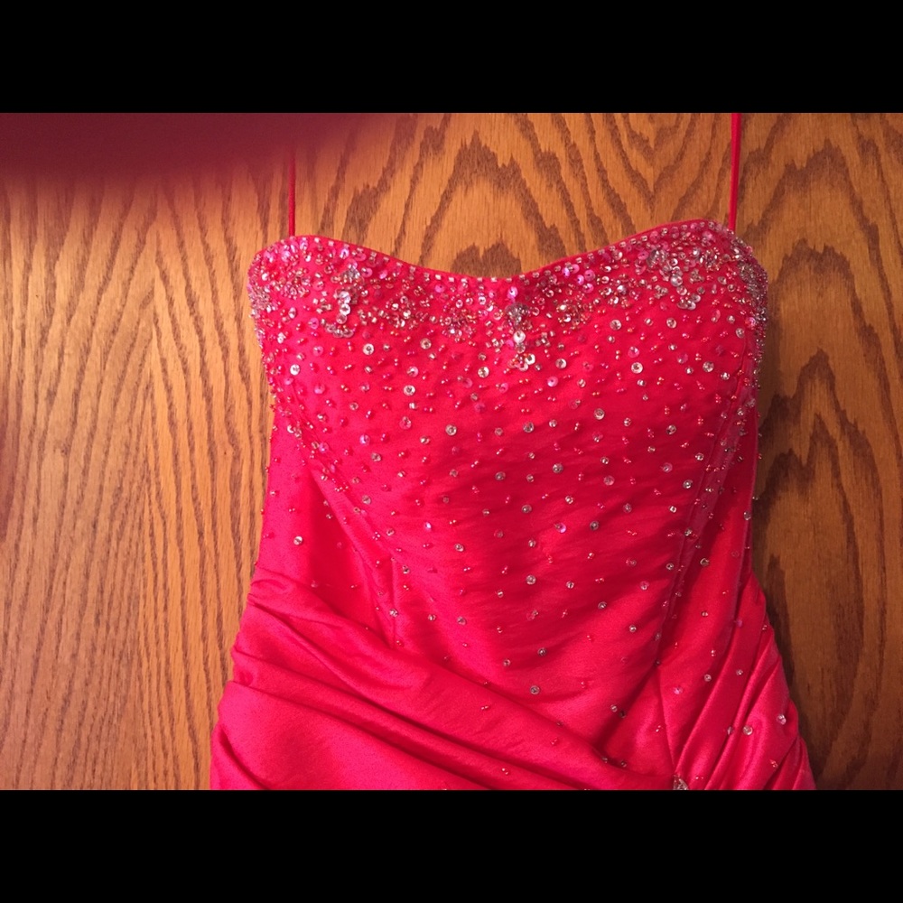 Prom Dress - Picture 4 of 7